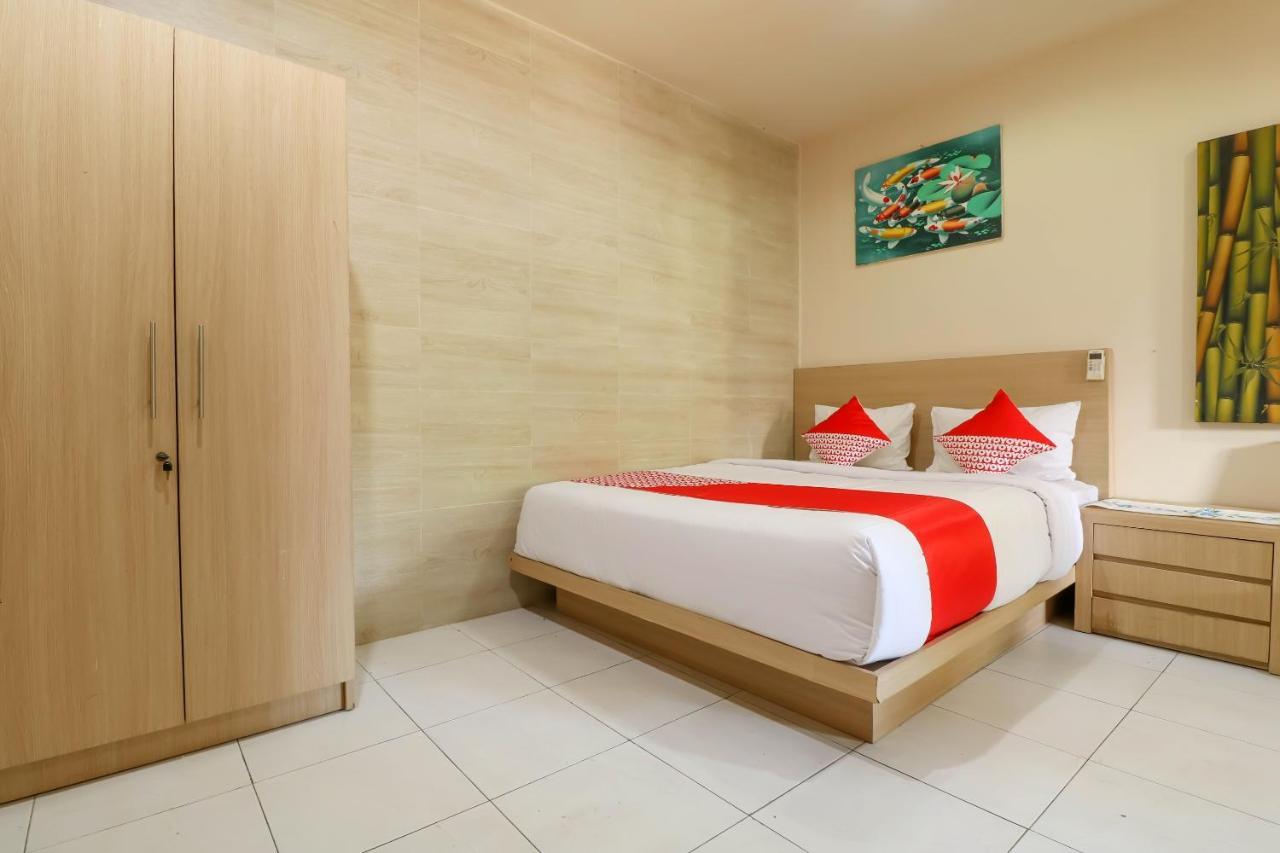 Oyo 2581 Ketut Smile Hotel Denpasar  Exterior photo