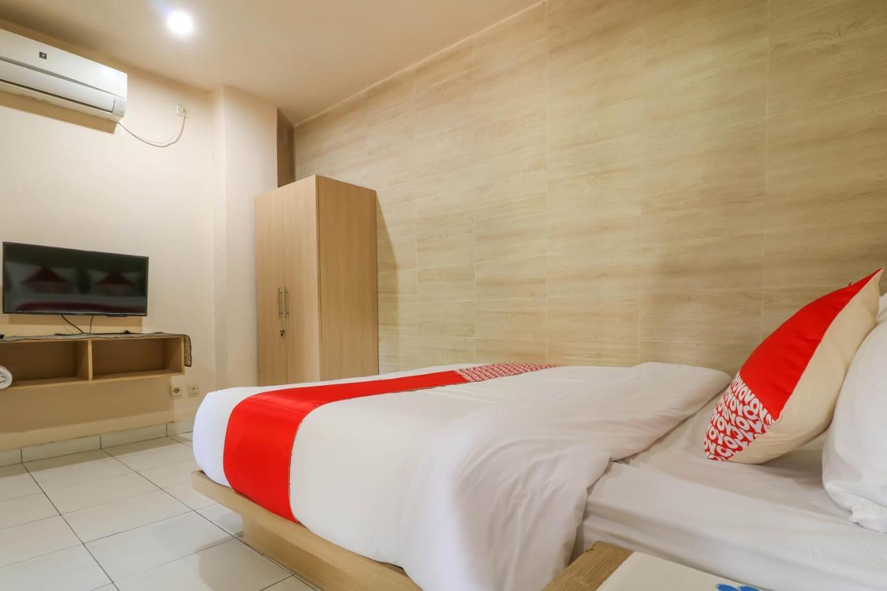 Oyo 2581 Ketut Smile Hotel Denpasar  Exterior photo
