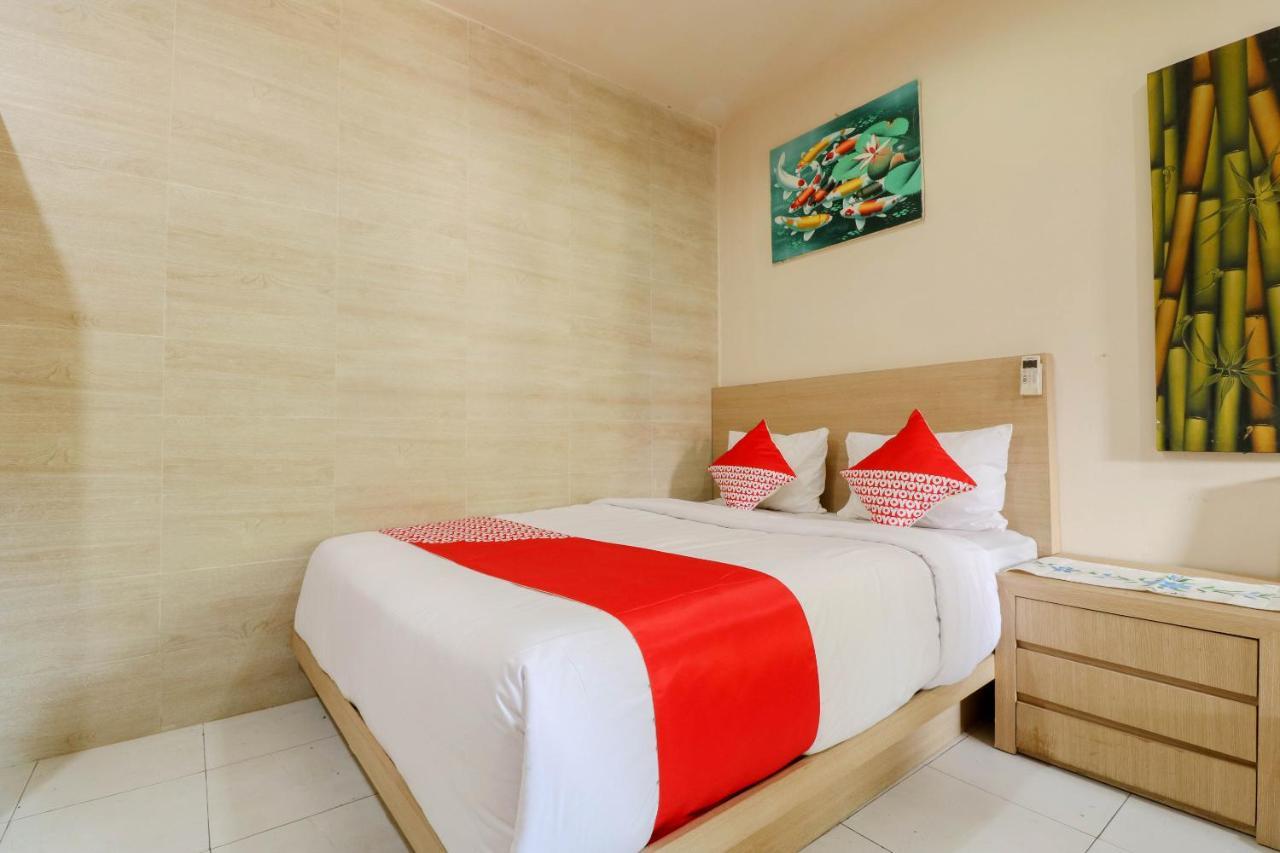 Oyo 2581 Ketut Smile Hotel Denpasar  Exterior photo